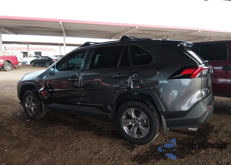 2024 Toyota Rav4 Xle z USA, uszkodzony, nr VIN 2T3W1RFV1RC256754